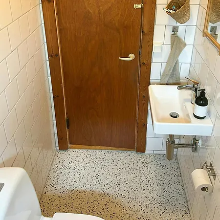 Family With Large Garden Near Hesselo Bay