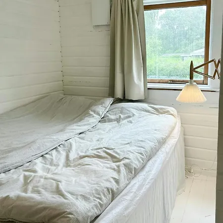 Holiday home Family With Large Garden Near Hesselo Bay